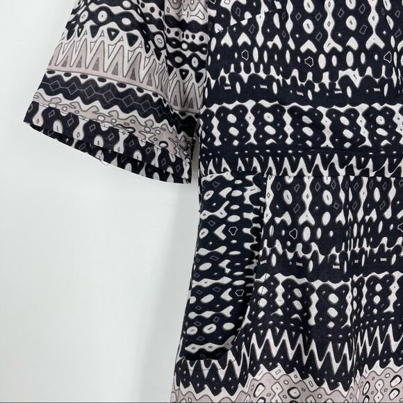 Arrow Mini Dress Gray Geometric Print Size Small Pockets - Picture 5 of 10